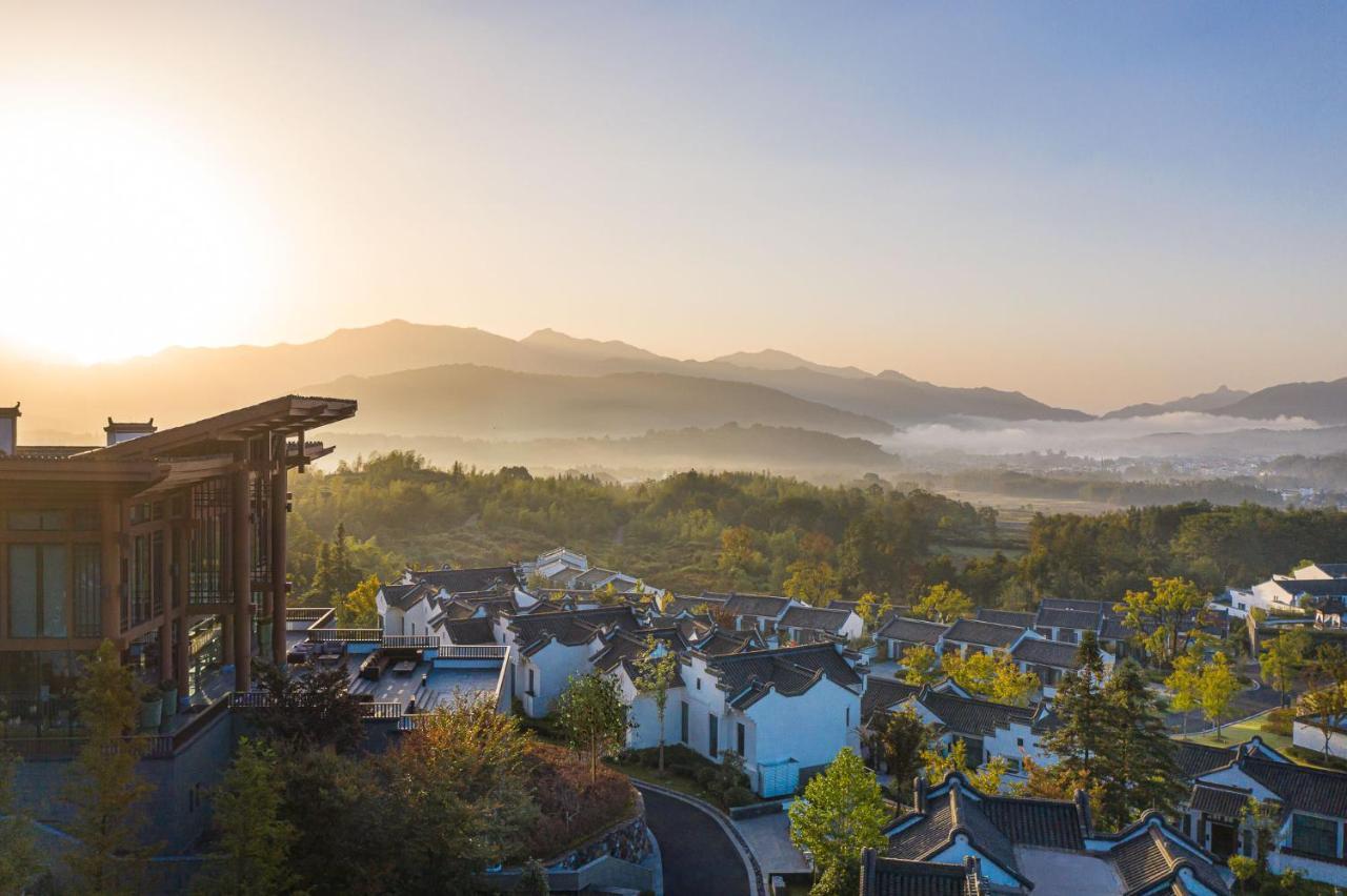 Banyan Tree Hotel Huangshan-The Ancient Charm Of Huizhou, A Paradise Exterior foto